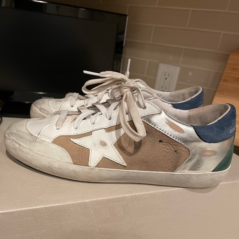 Golden Goose Sneakers